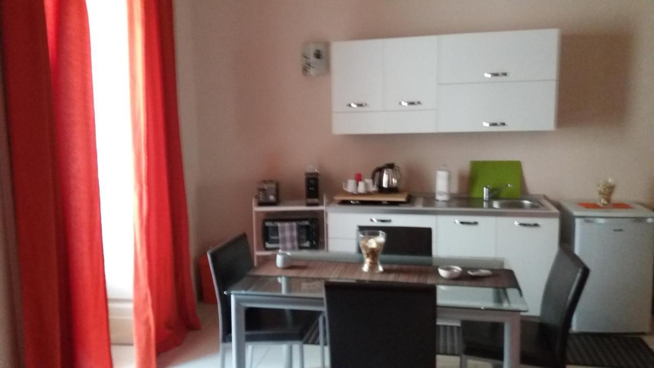 Casa Turi Appartement Catánia Buitenkant foto